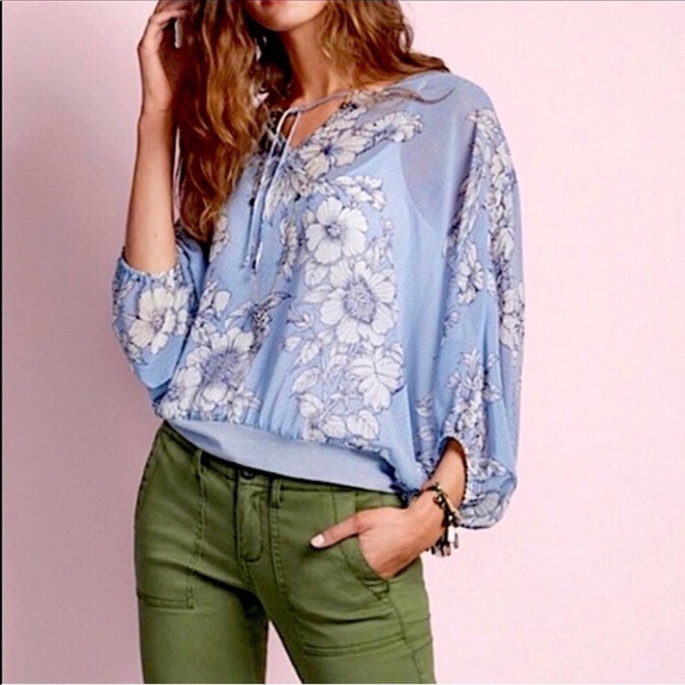Cabi Sirena Dolman Blouse